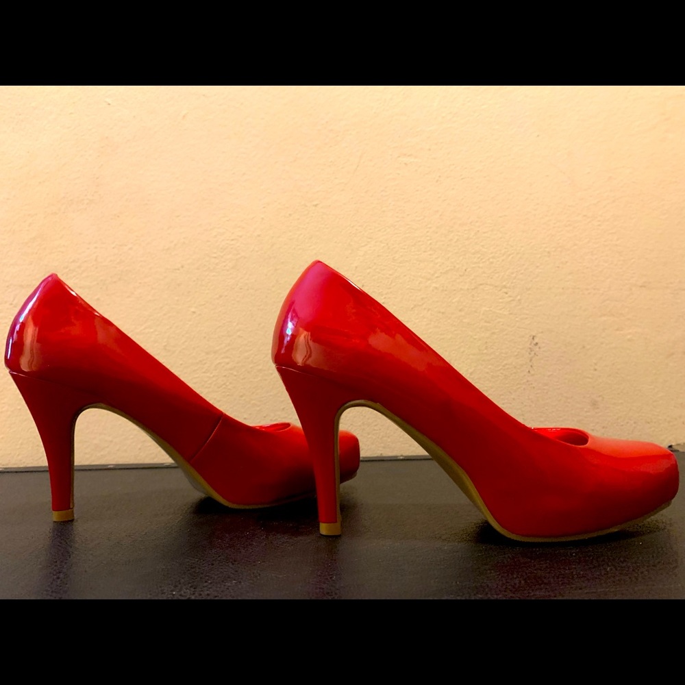 Red Patent-Leather Pumps